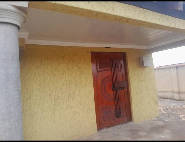 3 BEDROOM HOUSE FOR SALE IN LENASIA SOUTH EXT 4
